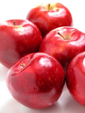 الفوائد الصحية لفاكهة التفاح. Red-apples